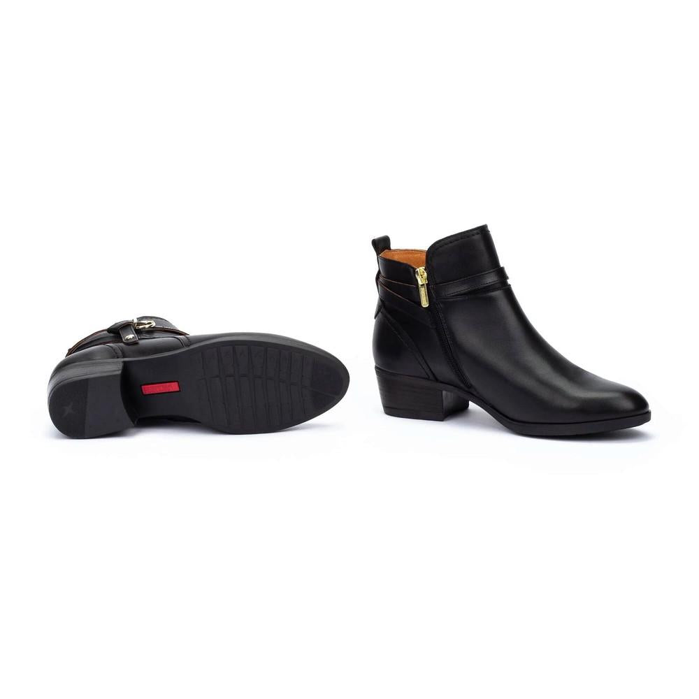 Pikolinos W1U-8901C1