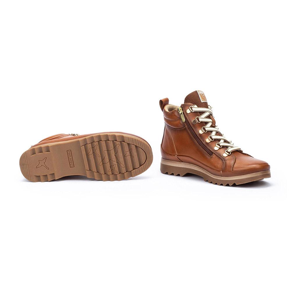 Pikolinos-W3W-8564
