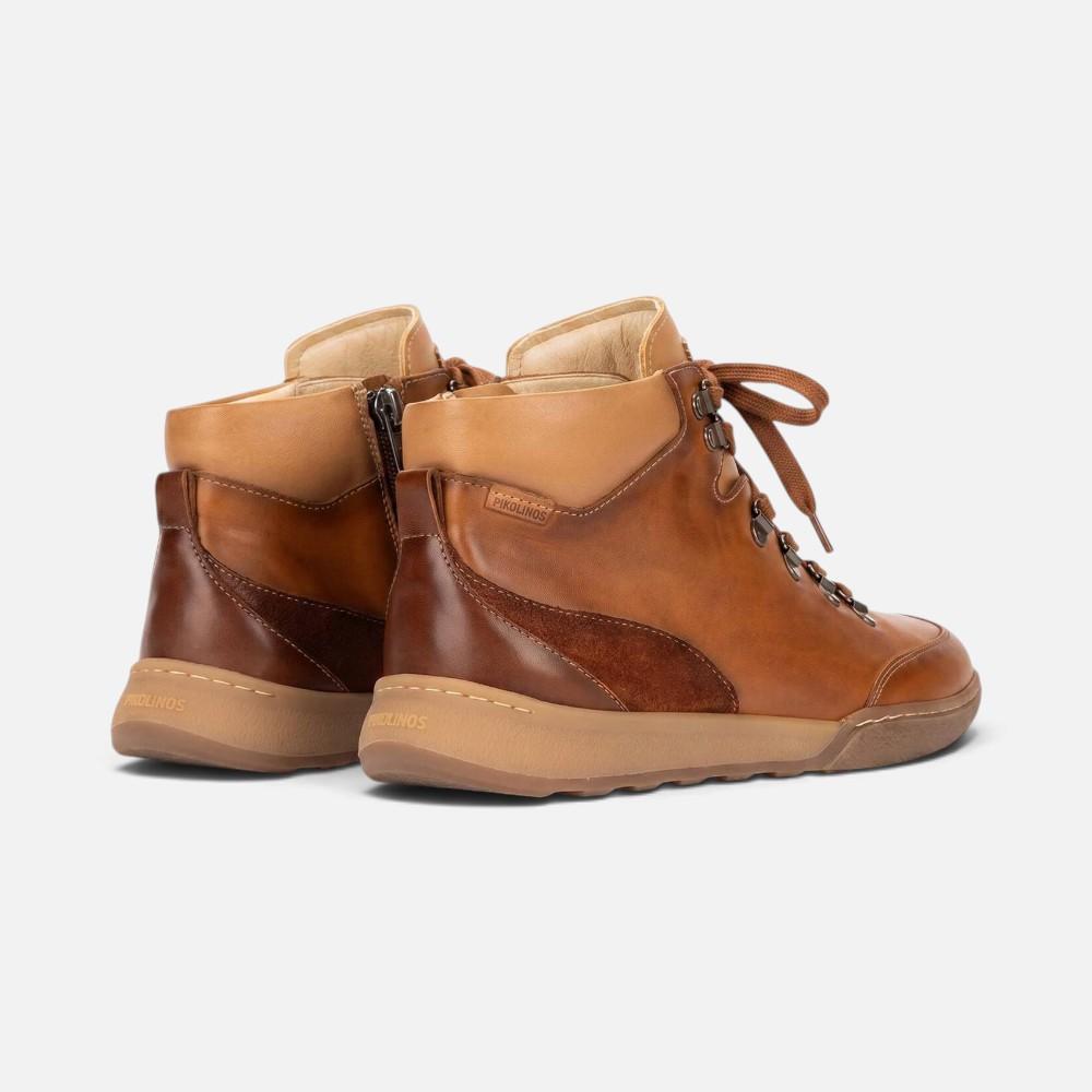 Pikolinos W7C-8582C1
